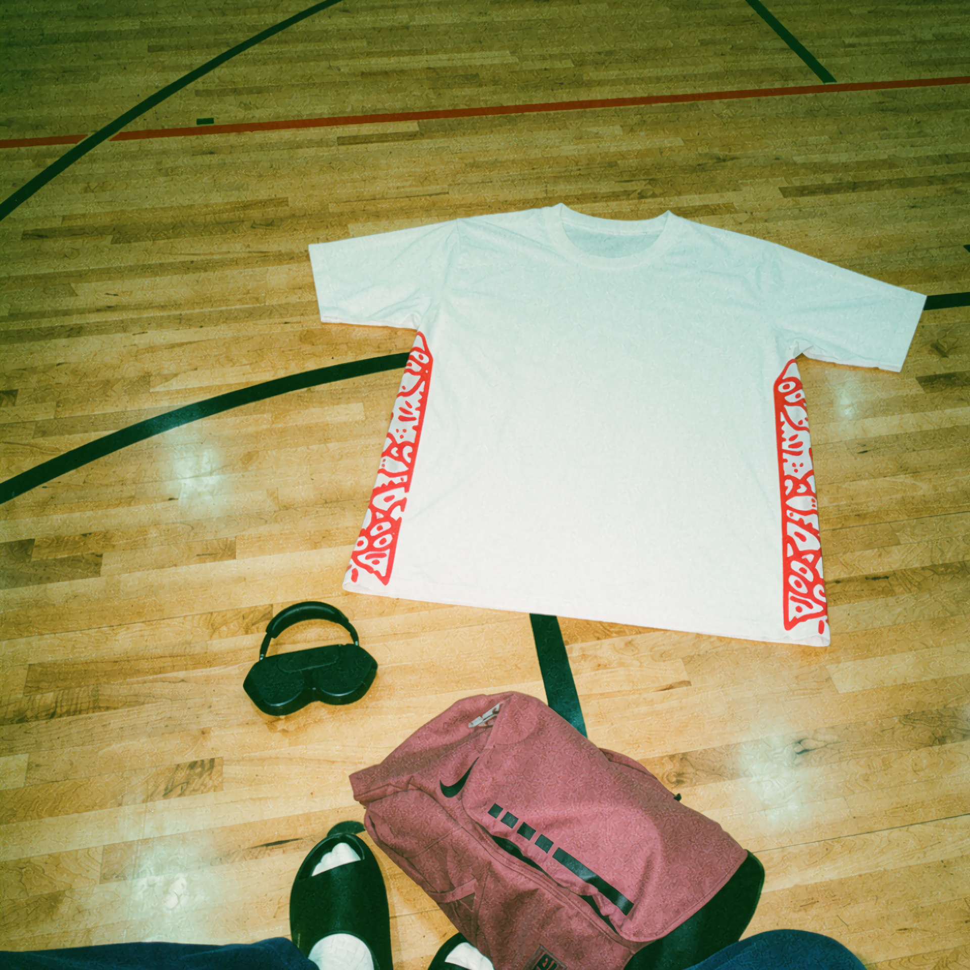 magenta shinikizo tee